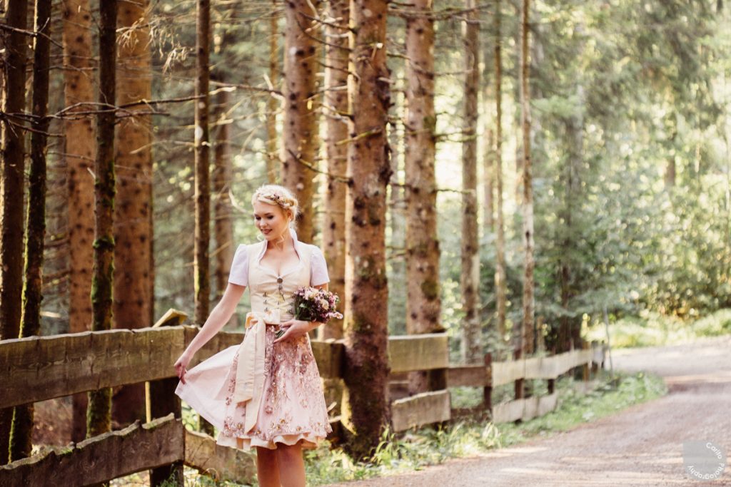 KlarikaKoly Model AstridSoell Dirndl