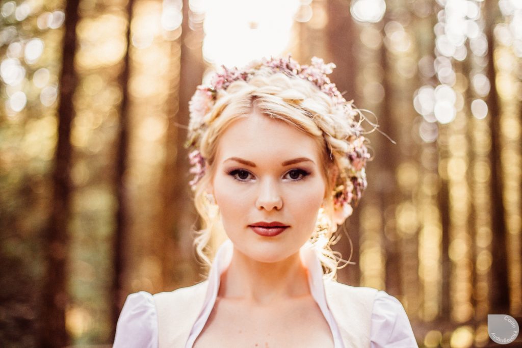 astridSöll Dirndl klarikaKoly model