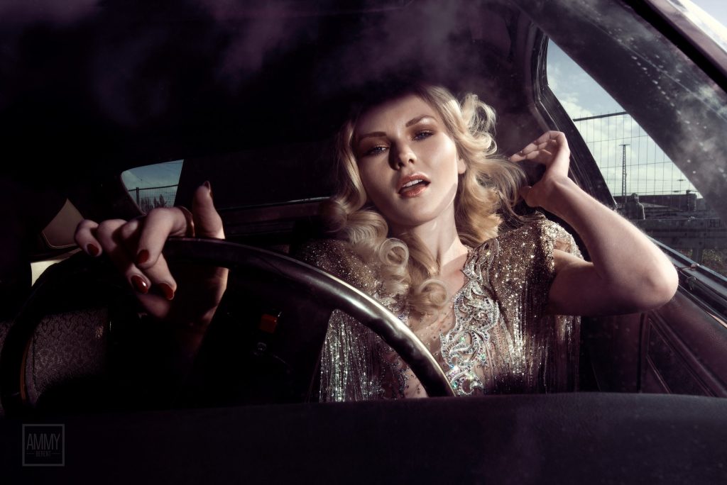 ammyberent_estelamag_klarikakoly1